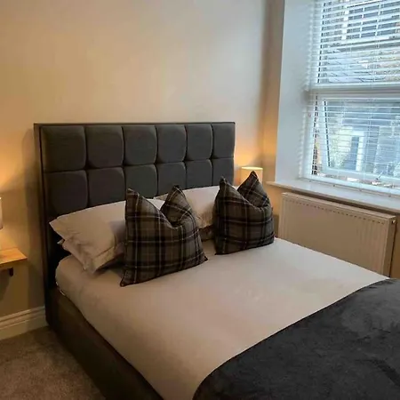 Penthouse Devonshire Court With Parking Appartamento *